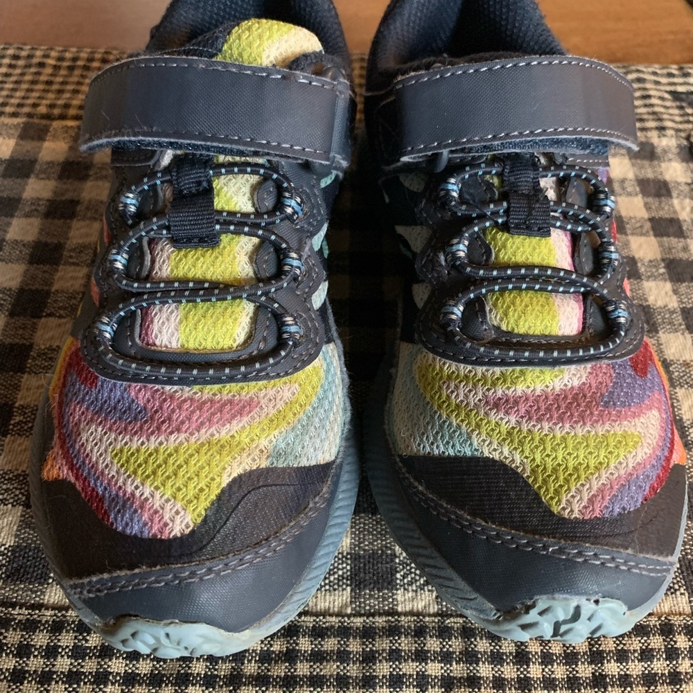 Merrell hiking sneakers  size 13 little girl